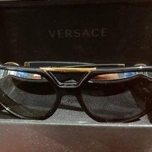 Versace Aviator glasses with mirror lenses authentic Versace with case.